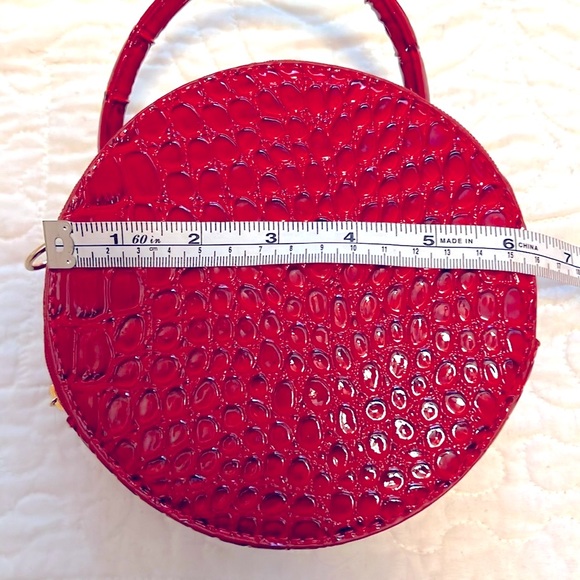 NWOT Elegant Red Crocodile-Embossed Round Vegan Bag - Picture 8 of 8